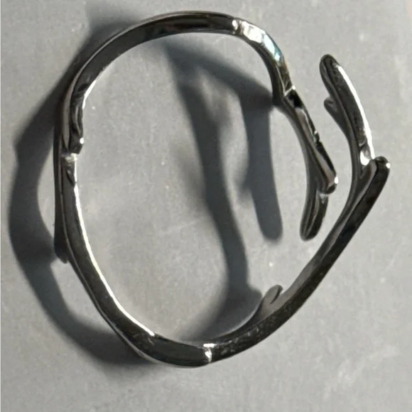 Silver Willow branch Ring - Picture 3 of 4